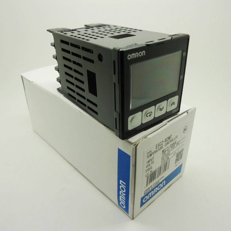 1pc New Omron Digital Thermostat E5cz-r2mt
