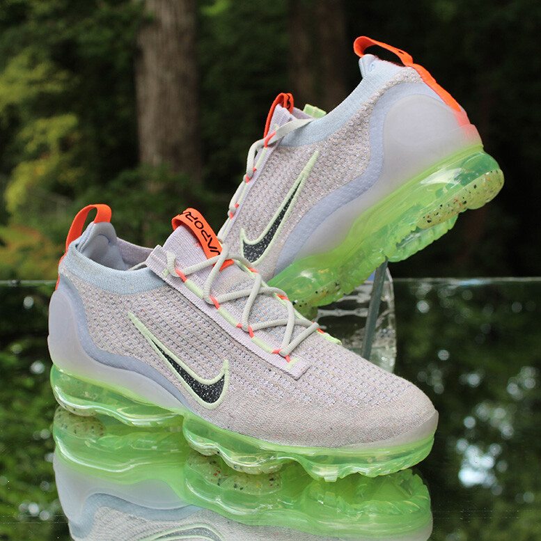 Nike Air VaporMax Flyknit 2021 Women's Size 10 Light Bone