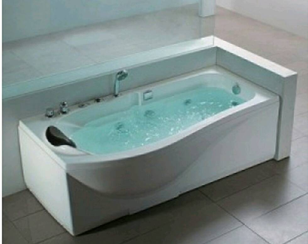 Whirlpool bath in Fallowfield, Manchester Gumtree