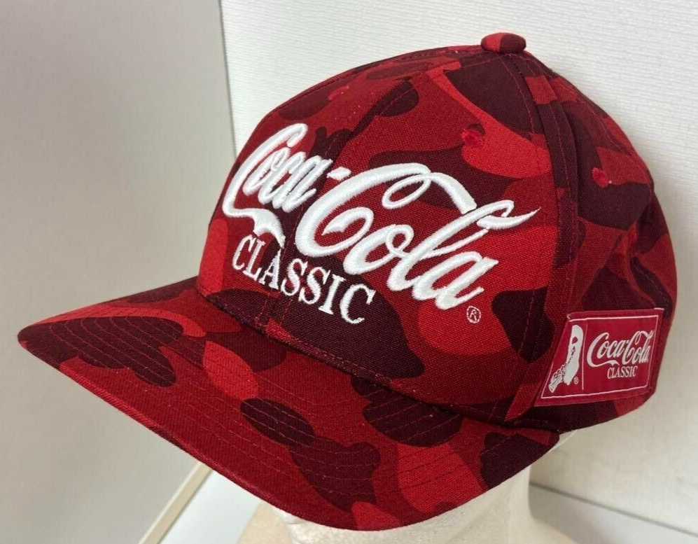 A Bathing Ape × coca cola カモフラキャップ　新品 BAPE A bathing ape x Coca cola CAMO RED Snap Back Hat Cap