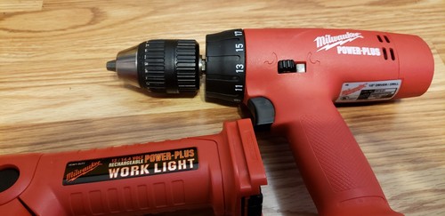 Milwaukee Power Plus 14.4v Nicd Set Drill/Light W/ Battery 48-11-1014