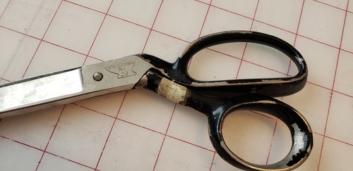 Vintage WISS Inlaid Newark NJ USA Scissors Steel Forged No. 28