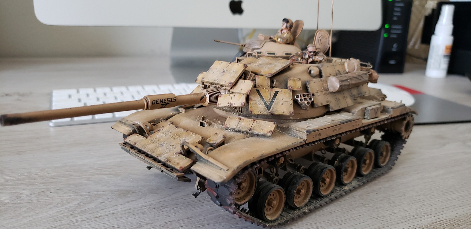 TAMIYA M60A1 MEDIUM TANK 1/35リモコン Amazon.com: Tamiya 35157 1/35 U.S. Marine M60A1 Tank Plastic