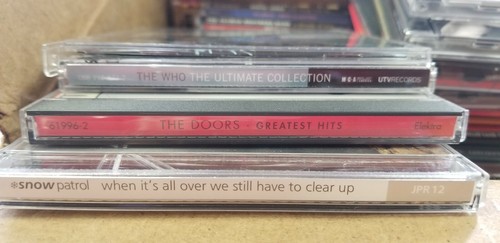 Lot of 40 EMPTY Music CD Jewel Cases with Artist Inserts Artwork Preowned.