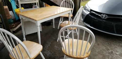 Table and chair set