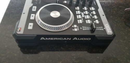American Audio VMS2 MIDI DJ Controller