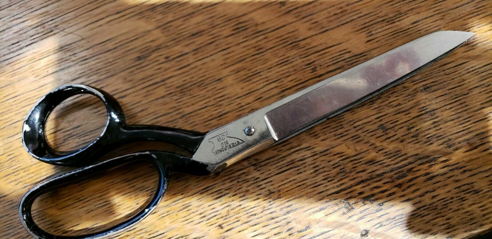 VINTAGE ESTATE ~*X2 PaiR LARGE WISS INLAID STEEL SCHEARS SCISSORS #28*~ USA 8