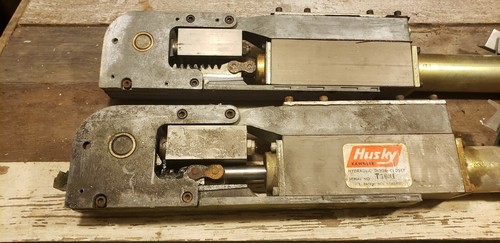 2 KAWNEER HUSKY REPLACEMENT  CONCEALED DOOR CLOSER
