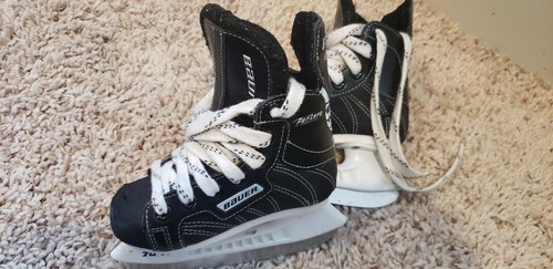 Bauer Supreme Pantera size Youth 9