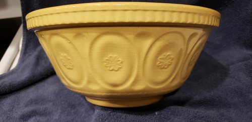 Vintage Mason Cash & Co.? 10 Inch Bowl Yellow/Tan and White