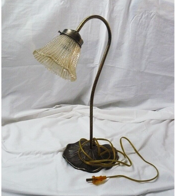 Vintage brass lily pad lamp deals
