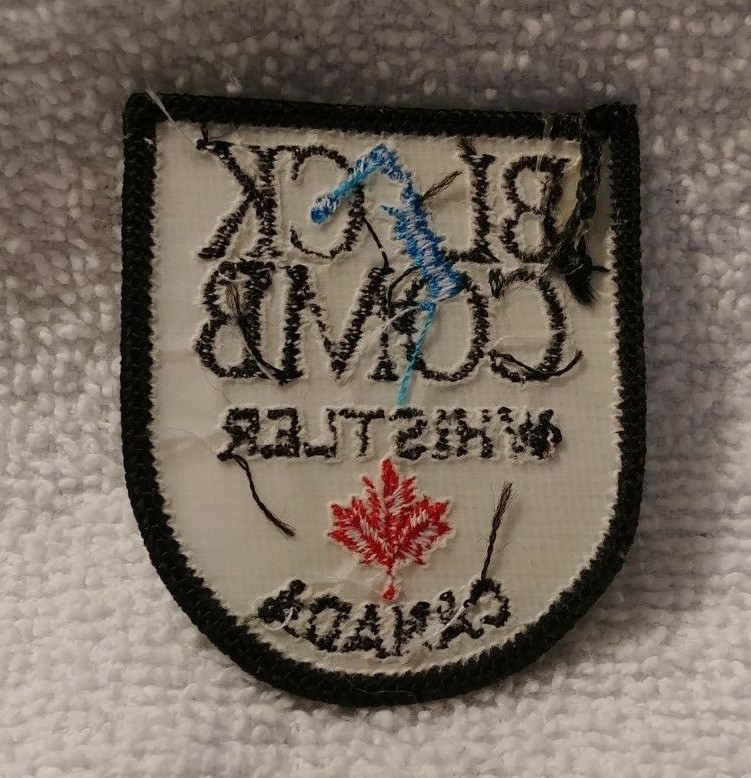 Vintage Black Comb Ski Patch