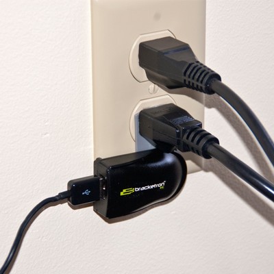 BRACKETRON UGC-475-BL Twist & Charge USB Charger For Most Mobile & Smartdevices 
