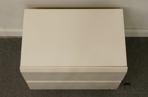LANE FURNITURE Contemporary White Lacquered 26