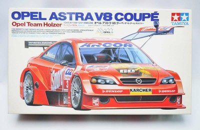 TAMIYA 1/24 Opel Astra V8 Coupe Opel Team Holzer Display Model Kit 24248