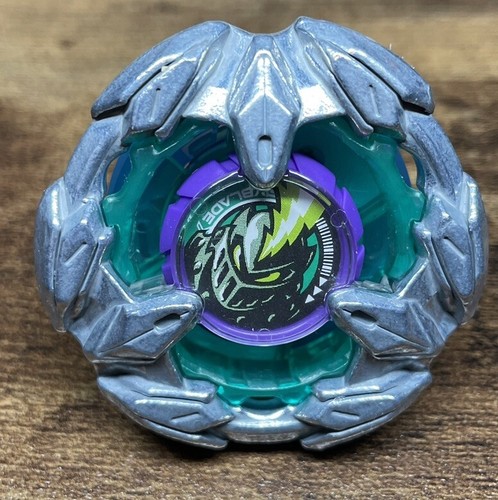 Takara Tomy Beyblade X | BX-13 Knight Lance 4-80HN High
