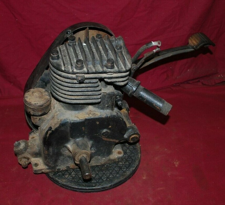Briggs & Stratton Y Gas Engine Motor