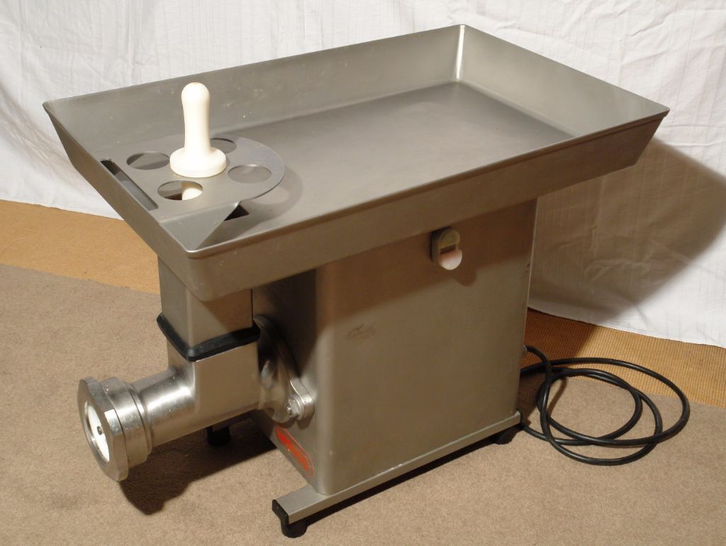 Mainca PM98/32/PM114 Commercial Table Top Single Phase Meat Mincer with