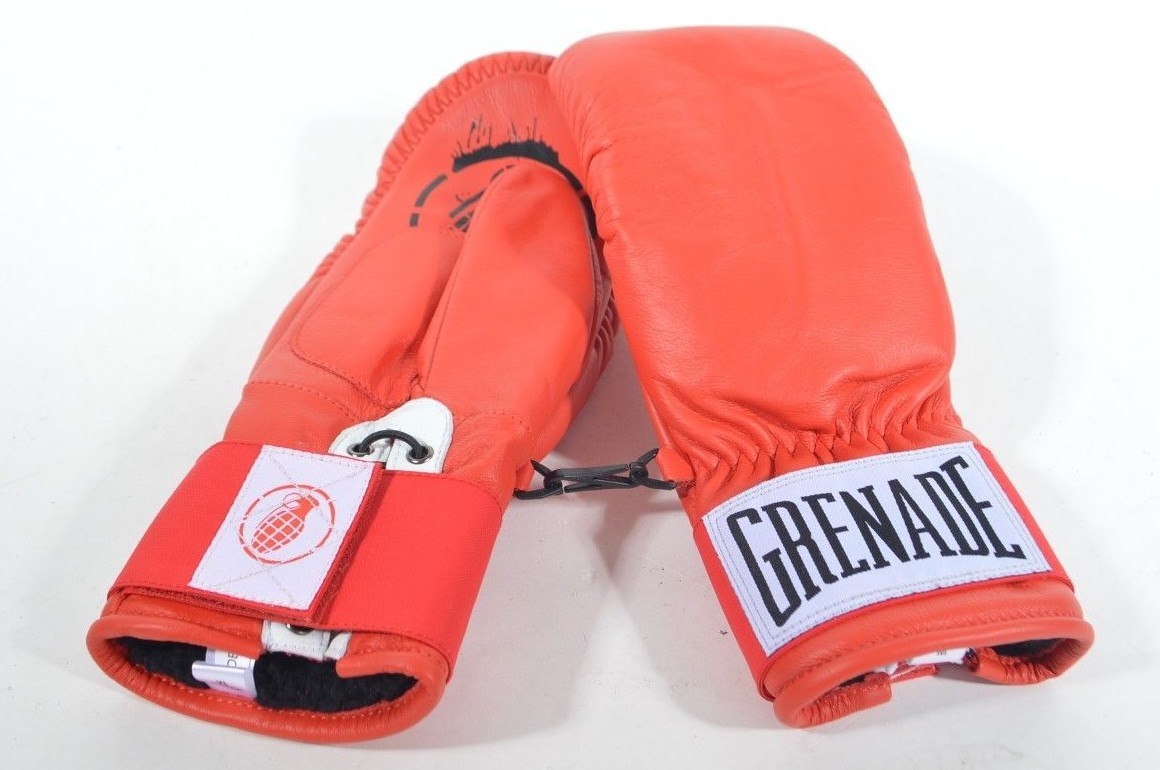 Grenade kassius mittens red on sale