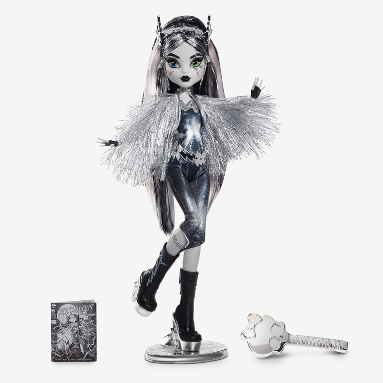 NEW 2022 SDCC Exclusive Monster High Voltageous Frankie