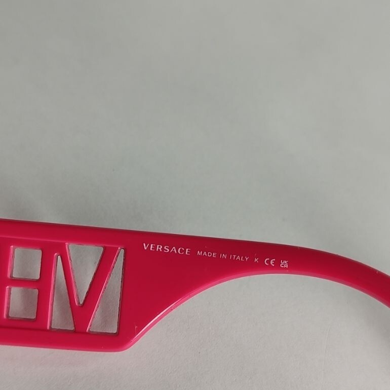 Pre-owned Versace Ve4430 536787 Fuschia Pink Rectangulat Logo Spell Out Unisex In Gray
