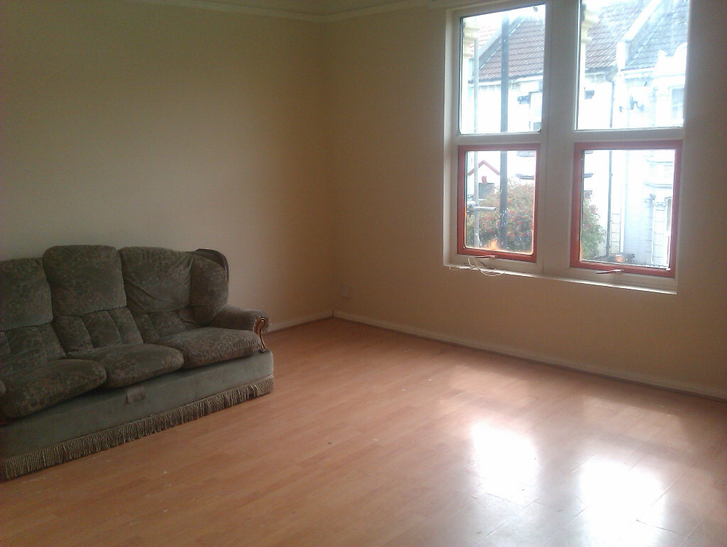Large south facing room to rent in Easton, Bristol Gumtree