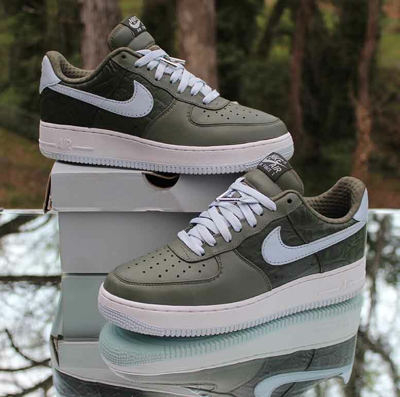 靴 Nike Women's Air Force 1 Low Nike Air Force 1 Low Women's Size 8 or 6.5Y Youth Shoes