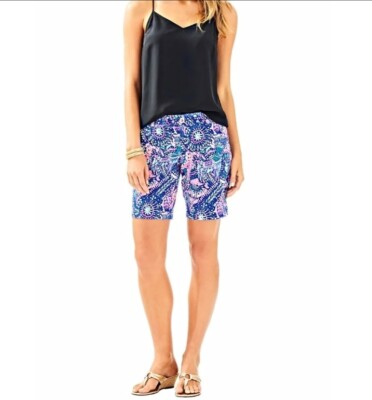 NWT Lilly Pulitzer $78 Size 0 Madina Stretch Sateen Bermuda Shorts No Prob Llama