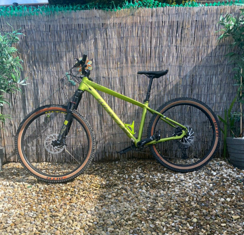 b twin rockrider 560s price