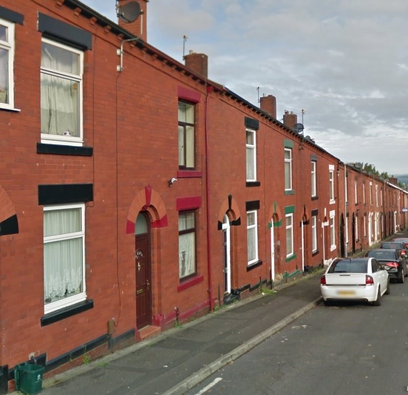 Ward Street, Oldham 2 bed house for rent no deposit needed in Oldham, Manchester Gumtree