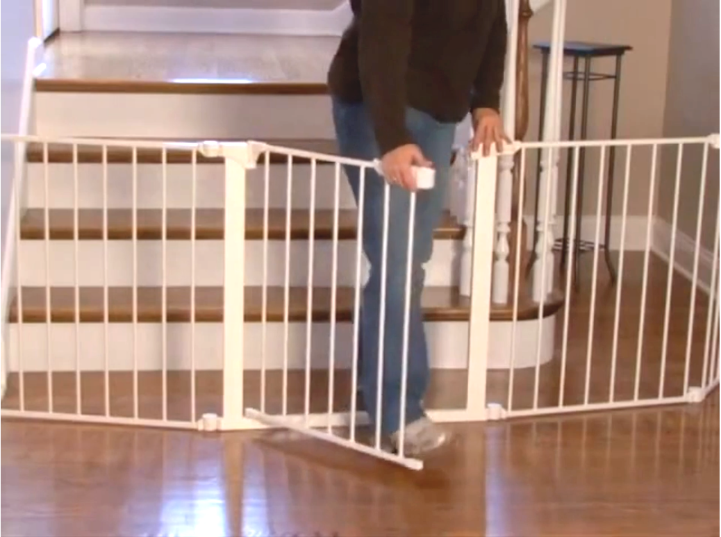 Kidco Expandable Pet Baby Safety Gate Auto Close ConfigureGate White 31