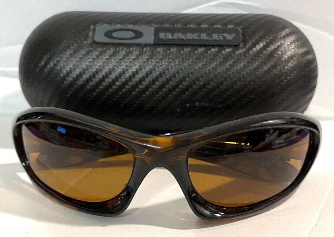 OAKLEY BROWN MONSTER DOG (O5-013) SUNGLASSES WITH HARD CASE OAKLEY BROWN MONSTER DOG (O5-013) SUNGLASSES WITH HARD CASE