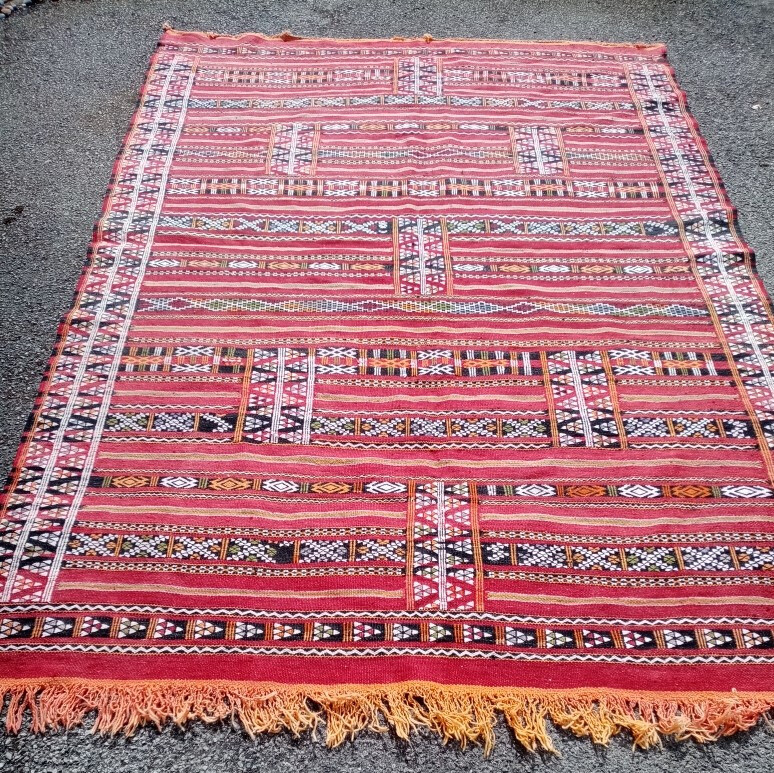 GOOD QUALITY HAND MADE MOROCCAN KILIM RUG 2.10mtr x 1.43mtr in