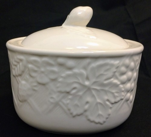 Mikasa English Countryside Embossed Grapes Flowers White Covered Sugar Bowl