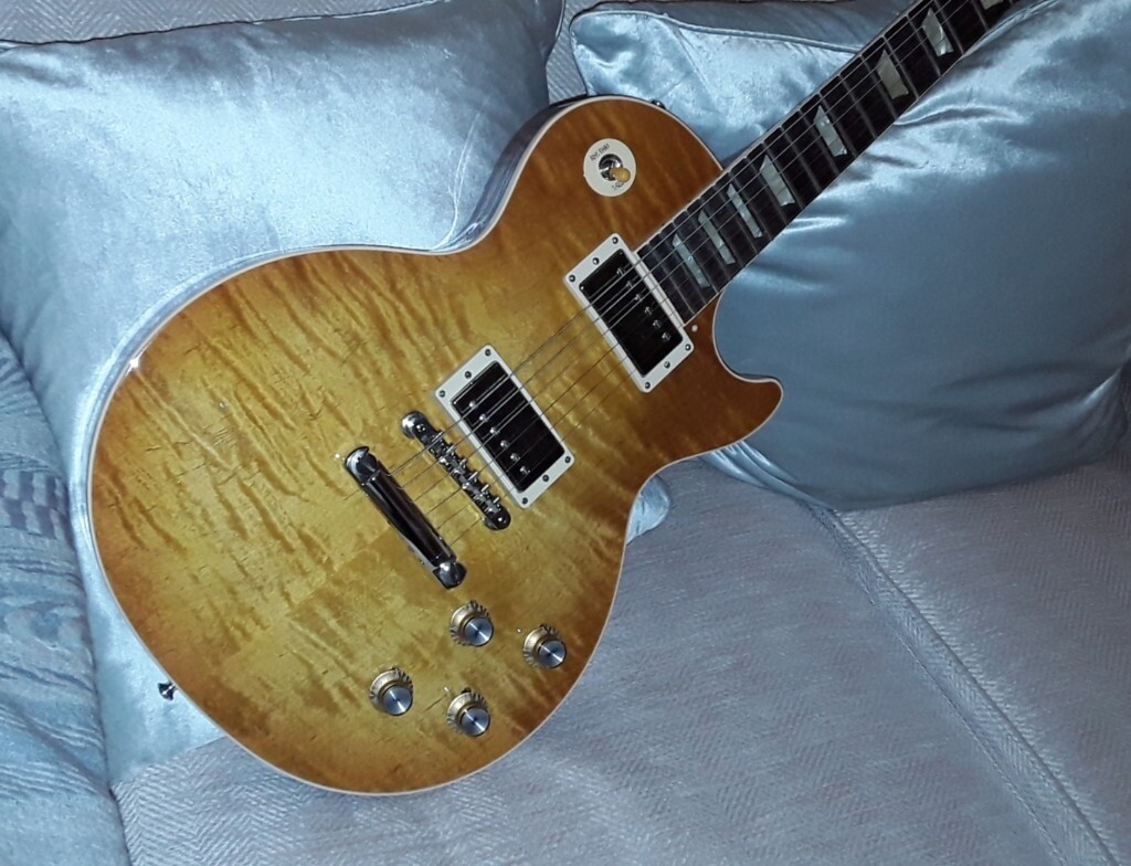 2019 Gibson Les Paul Standard 60's unburst with original hard case in