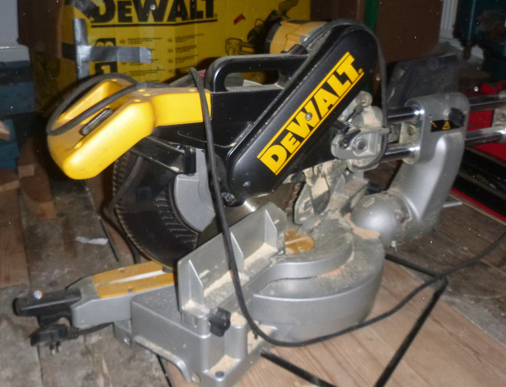 Mitre Saw DeWalt DW708 type3 in Brixton, London Gumtree