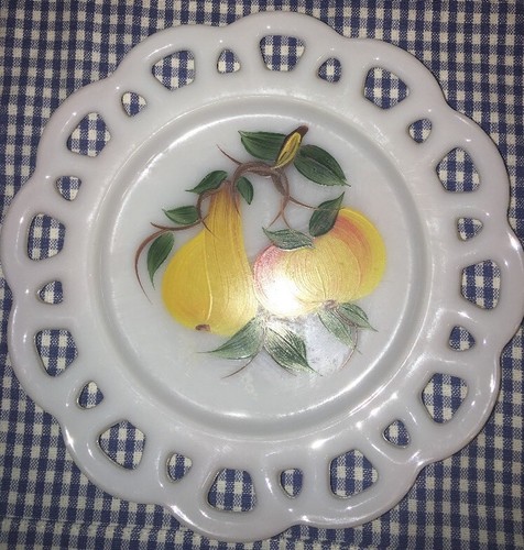 Vintage White Plate With Pear And Peach Scalloped Edges