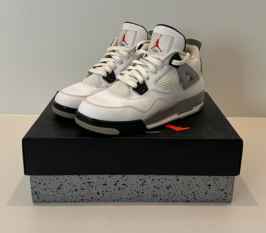 Nike Air Jordan 4 Retro OG IV White Cement Size 7Y Used Nike Air Jordan 4 Retro OG IV White Cement Size 7Y Used