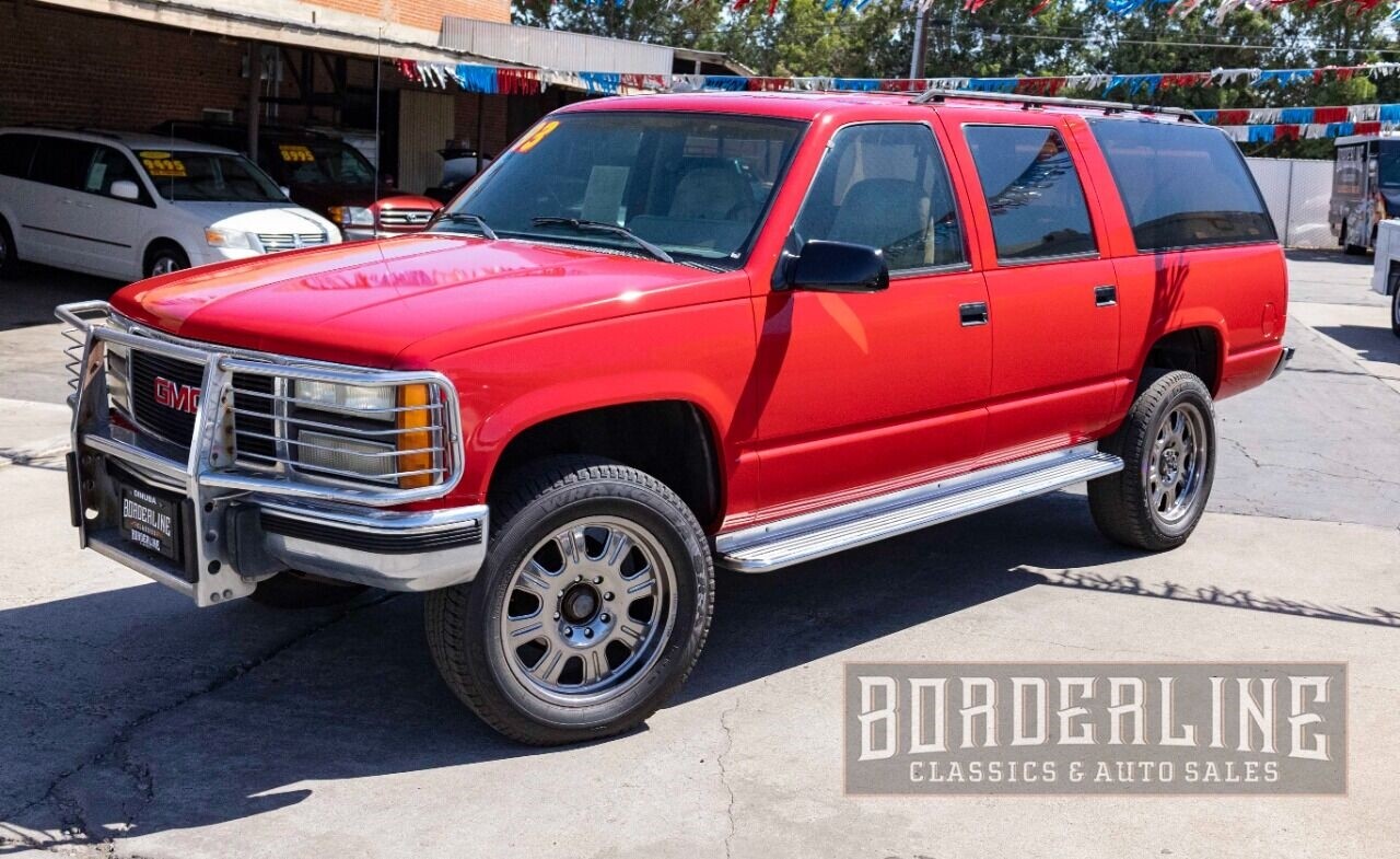 1993 GMC Suburban C2500 4dr SUV 132567 Miles Red SUV 7.4L V8 Automatic 4-Speed