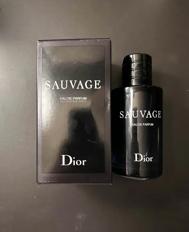 Dior Sauvage パルファム 100ml 箱付き DIOR SAUVAGE PARFUM By DIOR 3.4 fl. oz. 100 ml. SPRAY