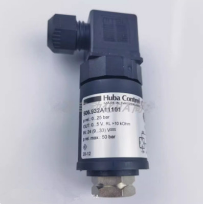 Huba Control pressure sensor transmitter 506.932A11101 0-25Bar 0-5V