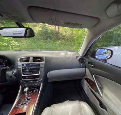 image 4 of interior