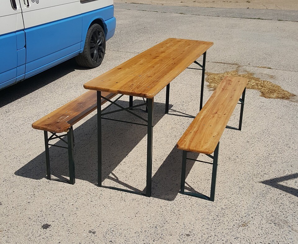Wooden and metal legged picnic/garden table and benches | in Salisbury