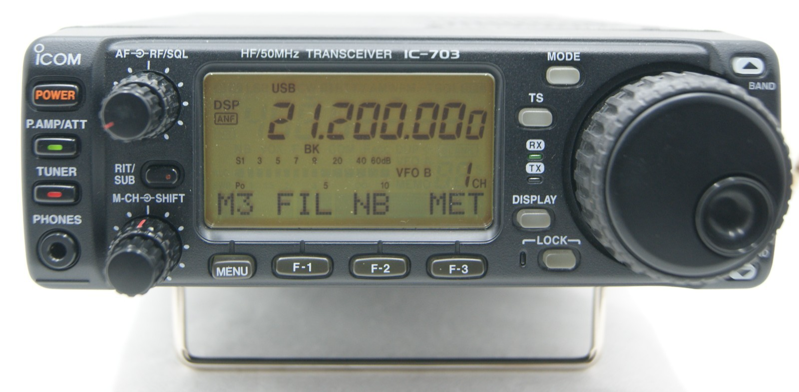 トランシーバー ICOM IC-703 HF/50MHz All mode Transceivr ICOM IC-703 HF All Mode Transceiver 30kHz-60MHz 10W + Extras