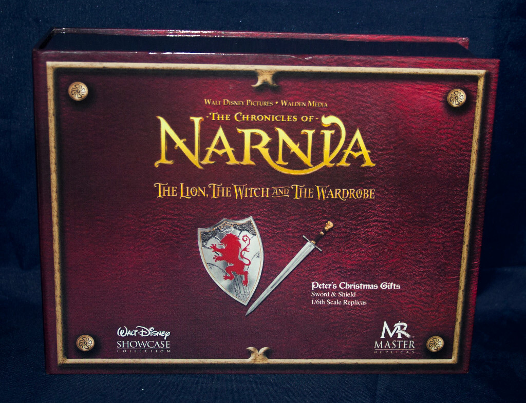 Chronicles Of Narnia Peter S Christmas Gifts Prop Replicas