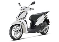 Piaggio Liberty 125 E5+ SAVE £500!