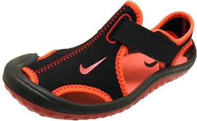 

Nike Sunray Protect для маленьких детей Blk/Gym Red-Crimson (344926 007), Black/gym red-bright crimson