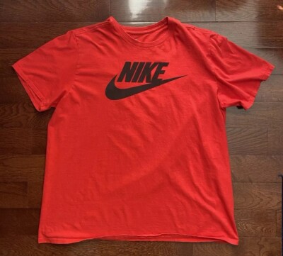 Nike Tee Shirt Mens Size XL Classic Nike Swoosh Logo With  NIKE  Written Below