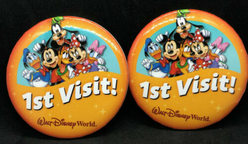 Walt Disney World 1ST VISIT 2 Buttons Pins Mickey Minnie Donald Goofy Daisy NEW!