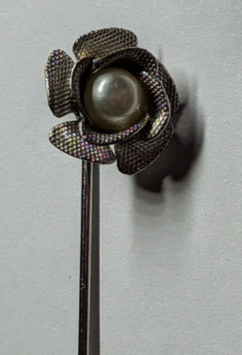 Vintage Textured Rose Flower w/ Faux Pearl, Silver Tone